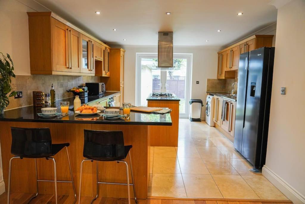 Large 4-Bed House For Up To 7 Guests W 2X Parking Villa Oxford Exterior foto
